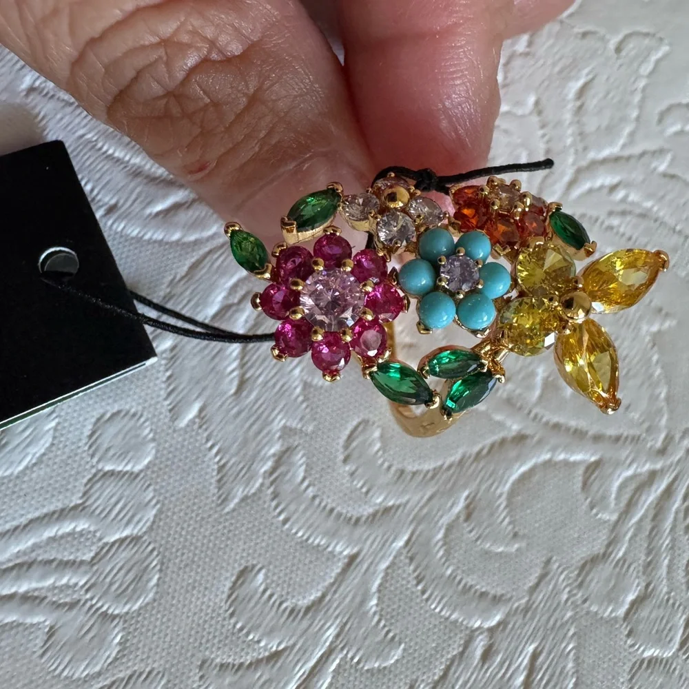 Kate Spade crystal floral statement ring - Picture 3 of 5